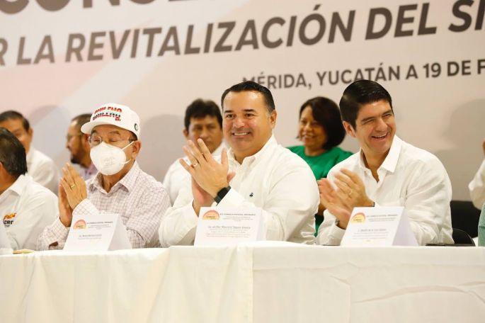 Renán Barrera hace un llamado para trabajar en equipo y juntos contribuir al desarrollo sostenible de Mérida y del Estado
