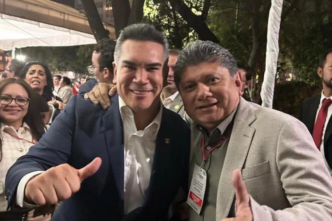Delegación yucateca presente en la LXIV sesión extraordinaria del Consejo Nacional del PRI