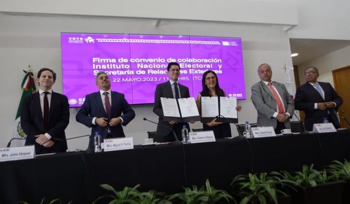 SRE e INE firman convenio para permitir el voto presencial en el extranjero durante los procesos electorales locales 2022-2023