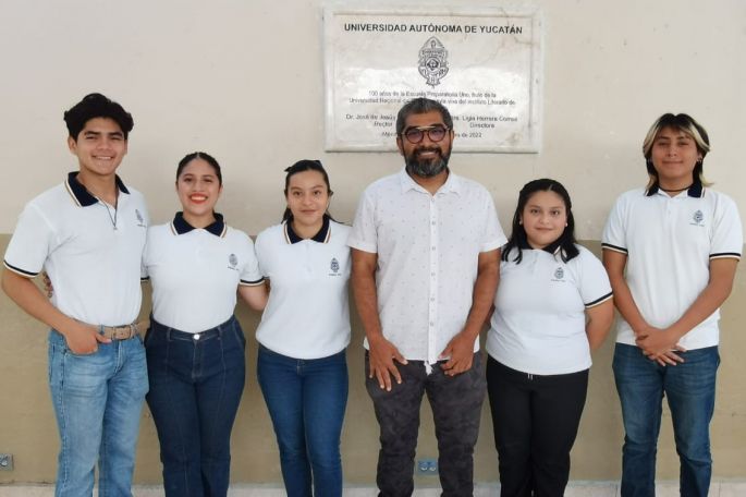 Ganan estudiantes UADY en Olimpiada Mexicana de Filosofía