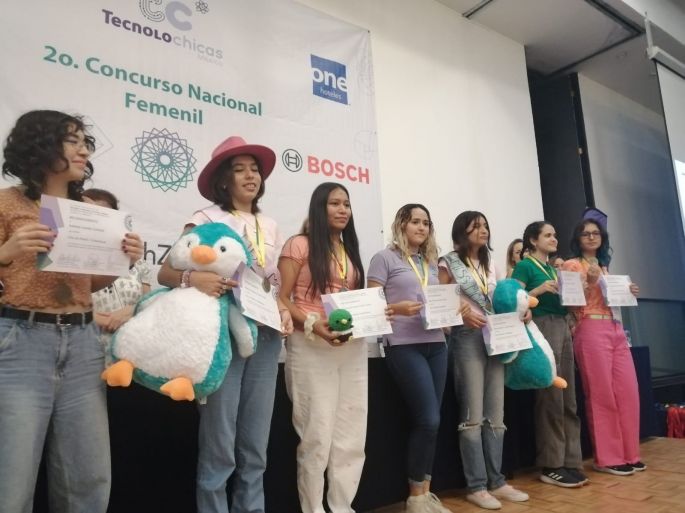 Estudiante de la UADY gana medalla de oro en olimpiada de matemáticas
