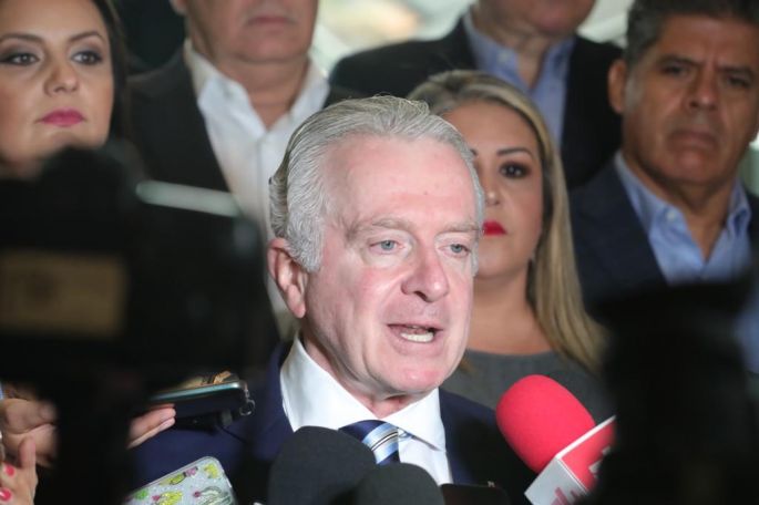 Santiago Creel reconoce las deficiencias en el registro de aspirantes para el Frente Amplio por México