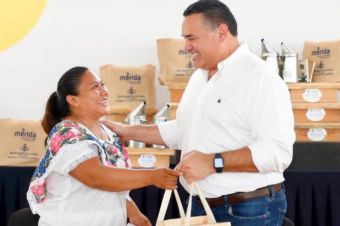 Renán Barrera fortalecerá el programa Círculo 47 para beneficio de más familias
