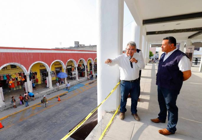 Renán Barrera revitaliza los mercados del centro histórico para beneficio de toda la ciudadanía