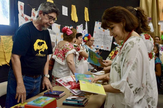 Celebran 20 años de Salas de Lectura con tradiciones yucatecas