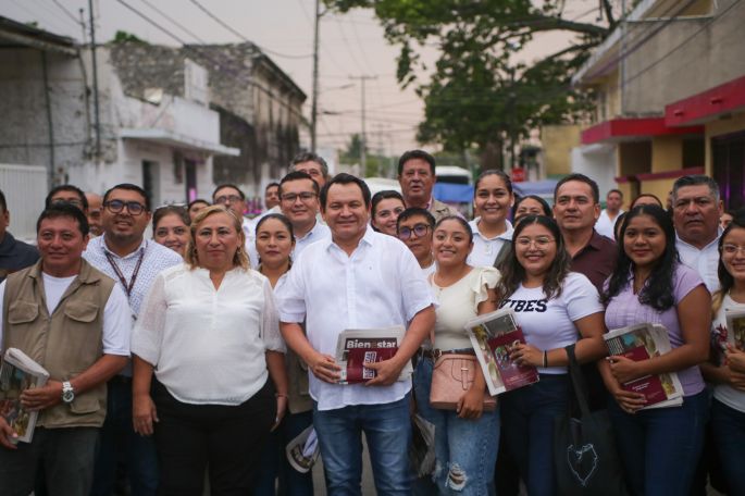 Los programas de Bienestar contribuyen a reducir la pobreza y construir un Gran Yucatán, afirma “Huacho” Díaz Mena
