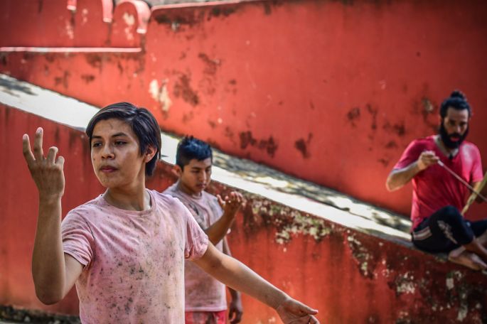 Jóvenes de Sotuta conquistan escenarios con la danza contemporánea