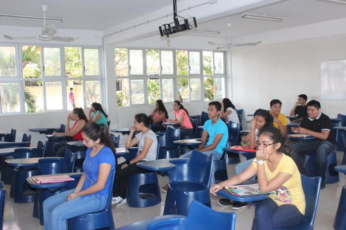 Regresan a clases alrededor de 28 mil estudiantes UADY 