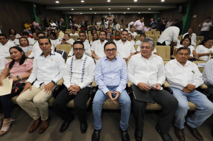 Informan que se procederá a la distribución de libros de texto gratuitos, en tanto no hay notificación de orden judicial que obligue a lo contrario