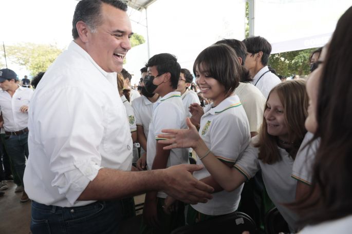 Renán Barrera promueve el cuidado de la salud mental en Mérida y sus comisarías