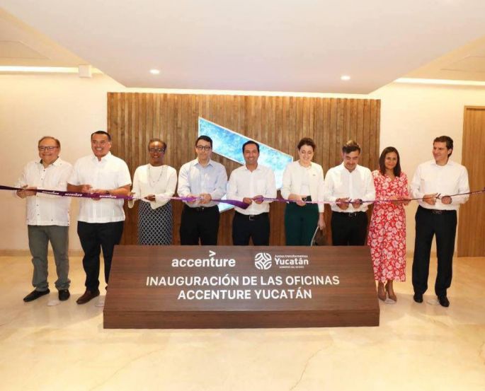El Gobernador Mauricio Vila Dosal inauguró el Centro de Tecnologías Avanzadas de Accenture