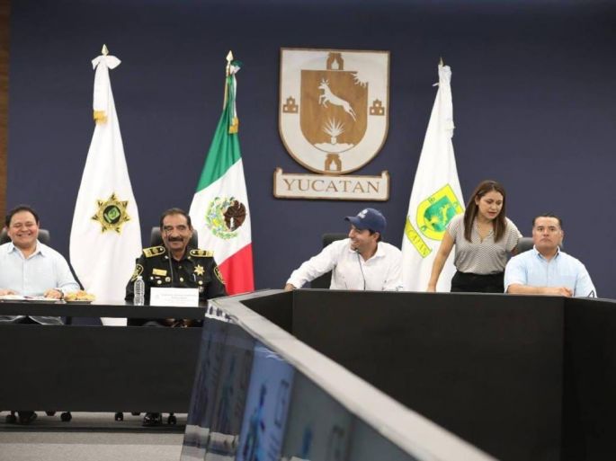 Convoca el Gobernador Mauricio Vila a directores y rectores de universidades a seguir trabajando juntos por Yucatán