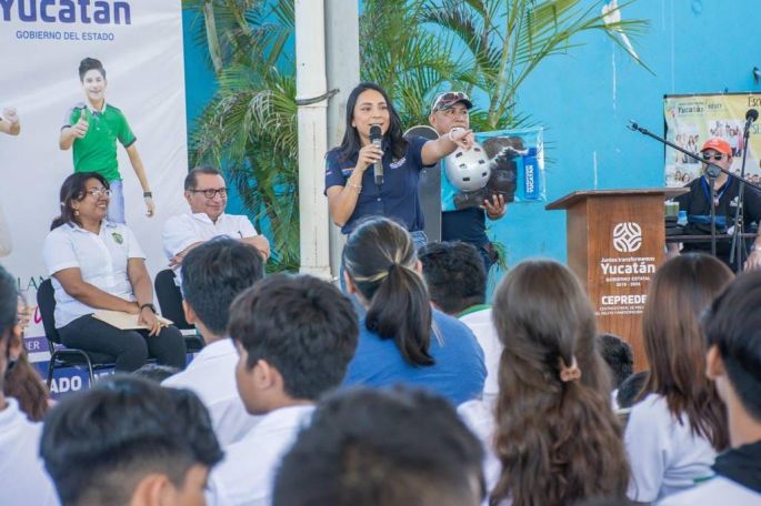 Dan inicio más de 5,000 actividades de “Juventudes Yucatán, Planet Youth” en secundarias del estado