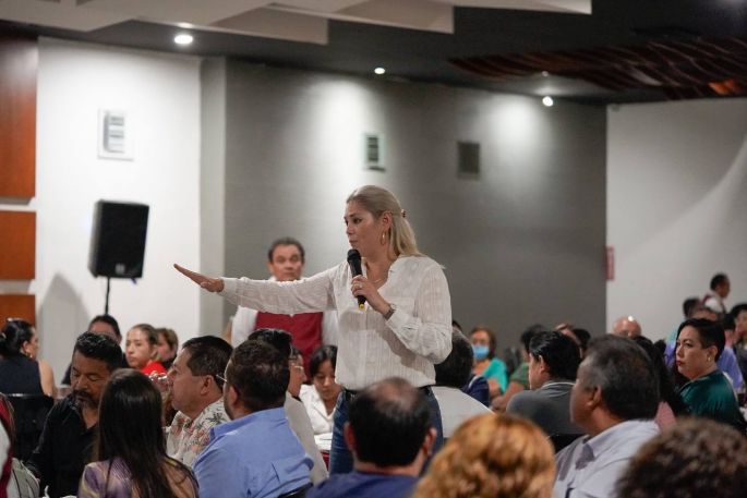 Con la Transformación en Yucatán se contarán con servicios de salud de calidad para todos, afirma Verónica Camino.