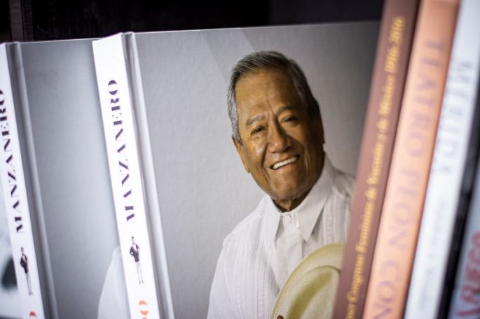 Bibliotecas difunden legado musical de Armando Manzanero