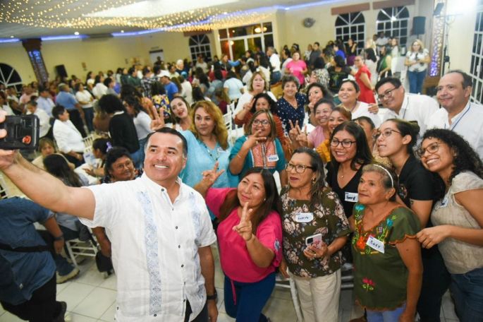 Renán Barrera aliado de las mujeres; junto con Cecilia Patrón Laviada, afirmaron que la igualdad debe ser una realidad en Yucatán
