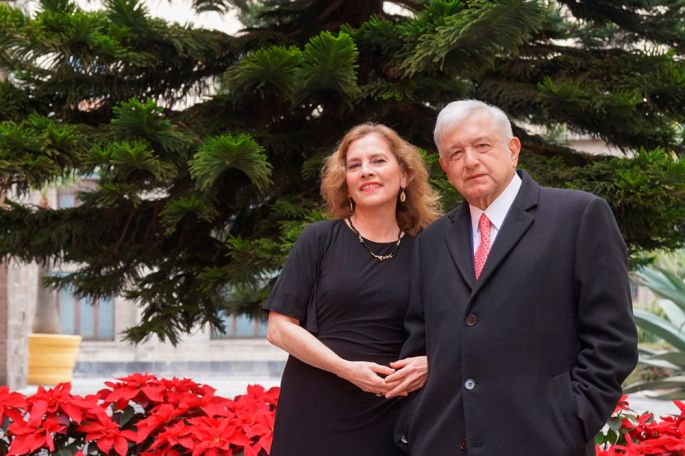 AMLO desea feliz Navidad al pueblo de México; “la Nochebuena reafirma humanismo, amor y pensar en el prójimo”.