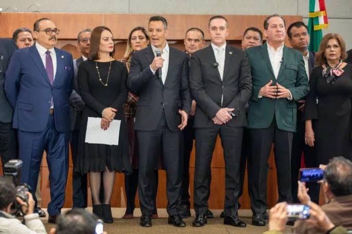 El partido Morena le abre las puertas a sus enemigos