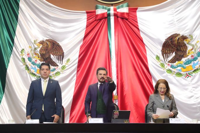 Denuncian diputados federales las graves fallas del IMSS en México. Mala atención en la T-1 en Yucatán