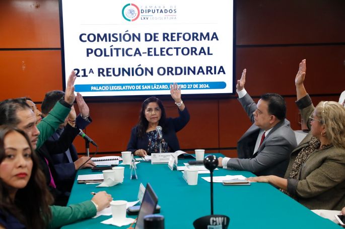 Exhorto de diputados federales al INE para ampliar plazo de inscripción a mexicanos en el extranjero