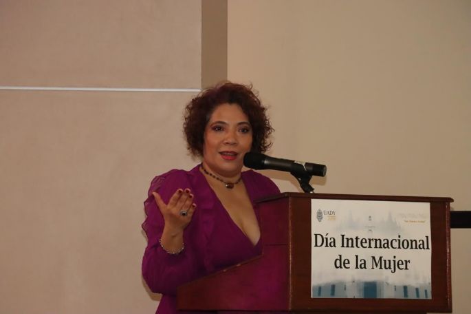 Nuestra lucha es por la vida de las mujeres, no contra los hombres: Abog. Elena Espinosa Morales