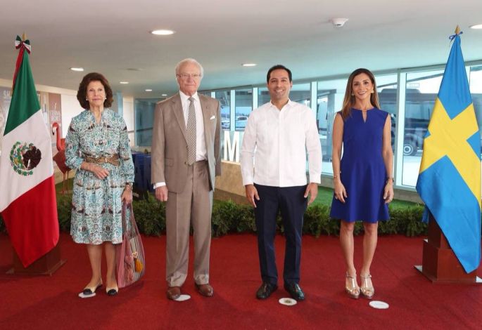 Recibe el Gobernador Mauricio Vila Dosal a los reyes de Suecia, Carlos XVI Gustavo y Silvia, en su llegada a Yucatán
