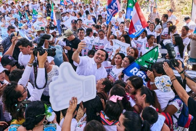 Créditos solidarios para que yucatecas pongan sus propios negocios: Renán Barrera