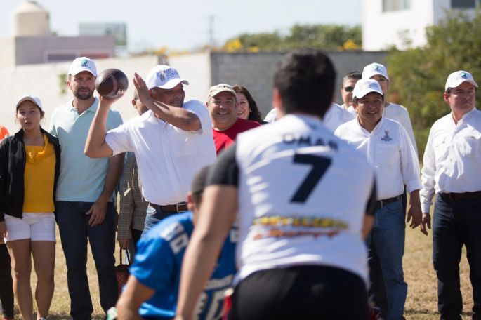 Rolando Zapata se compromete a impulsar más espacios recreativos para las y los yucatecos