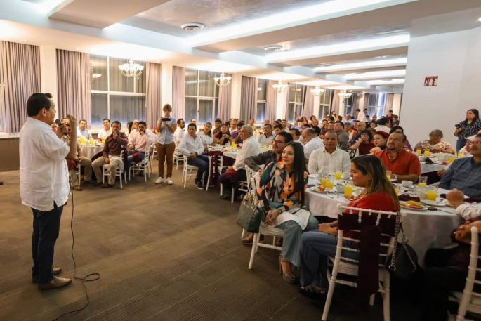 Tenemos la gran oportunidad de servir al pueblo de Yucatán: Huacho Díaz Mena