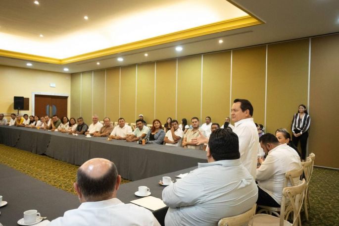 Vamos a gobernar con el ciudadano al centro de las decisiones: Huacho Díaz Mena