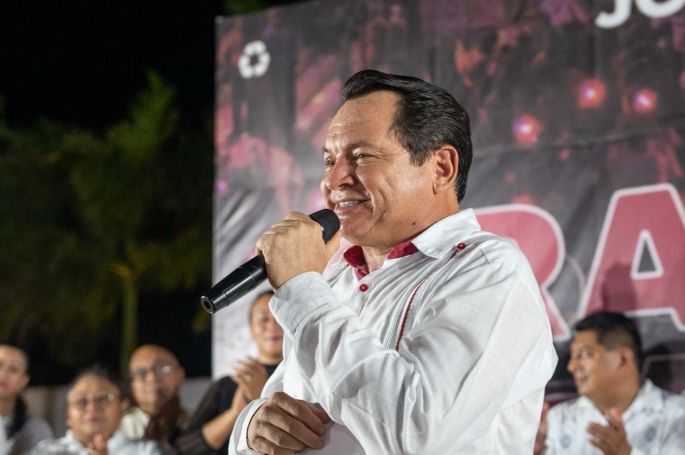 Inicia Huacho Díaz Mena sus giras de agradecimiento