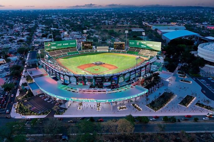Presentan trabajos de renovación del Estadio de Béisbol Kukulcán Álamo