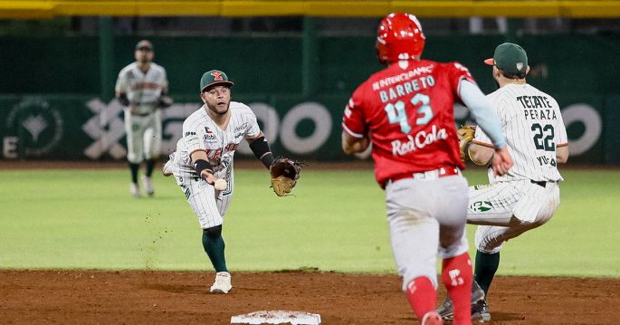 Leones de Yucatán pierden el primero ante los Diablos de México
