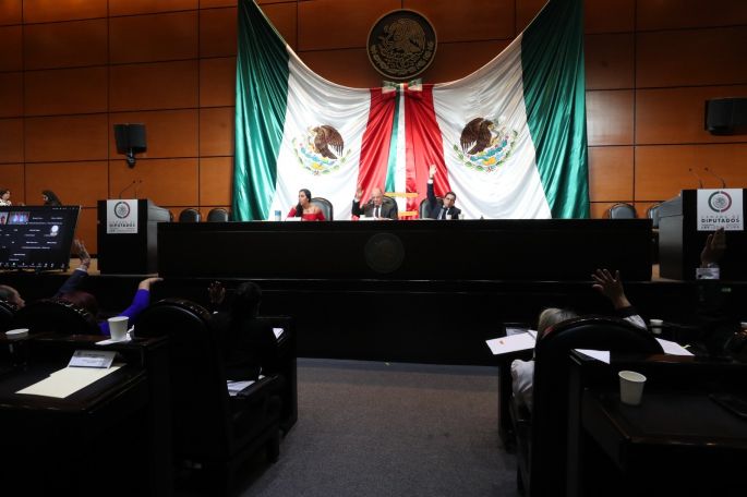 Aprobó Comisión de Puntos Constitucionales dictamen para elevar a rango constitucional apoyo económico mensual a jóvenes 