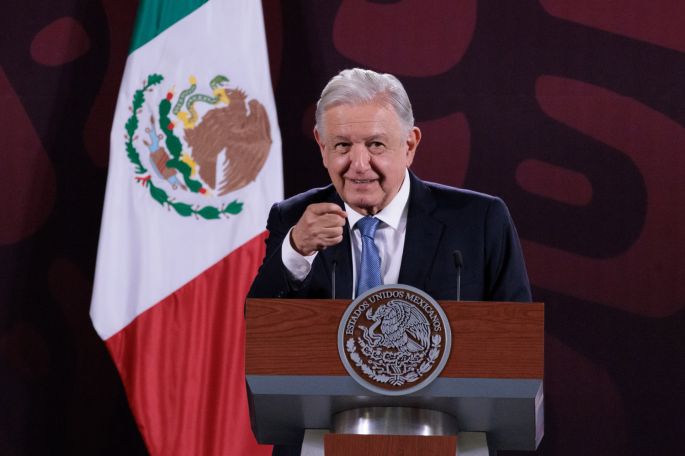 AMLO pausa relaciones diplomáticas con EEUU y Canadá por criticar la reforma judicial 