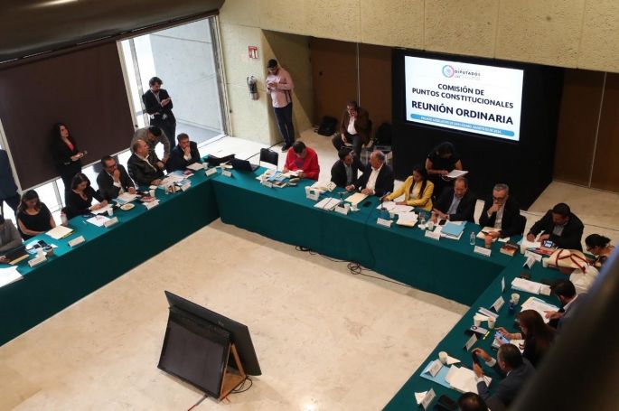 Comisión de Puntos Constitucionales aprobó que la remuneración de magistrados y jueces no podrá ser mayor a la del presidente de la República