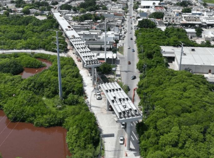 El Gobernador Mauricio Vila Dosal supervisó los trabajos de construcción del Viaducto Elevado de Progreso