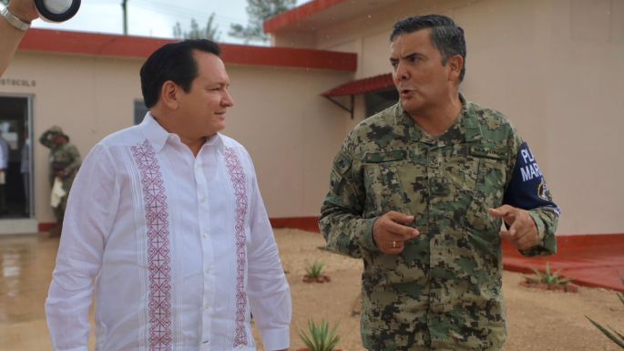 El Gobernador electo Joaquín Díaz Mena se reúne con mandos de la Décima Tercera Zona Naval  
