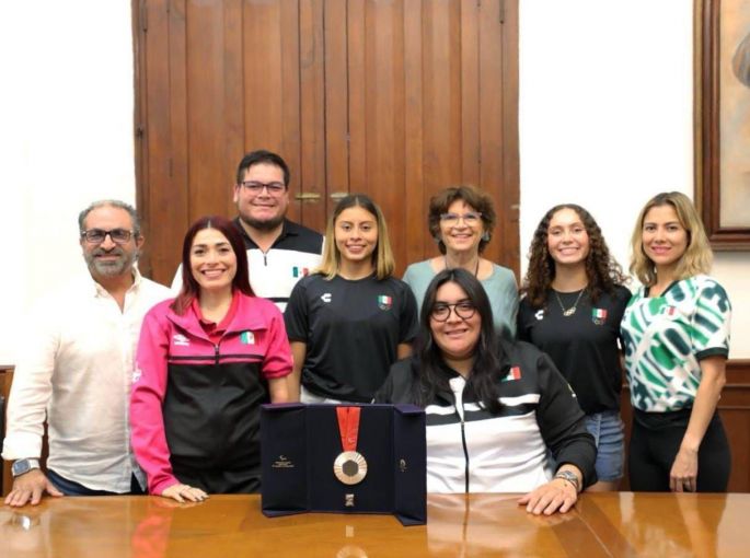 El Gobierno del Estado reconoce a atletas yucatecas que participaron en los Juegos Olímpicos y Paralímpicos París 2024