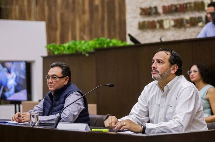 Comparece el segundo bloque de funcionarios estatales para el análisis de la Glosa del informe, ante legisladores en el Congreso del Estado