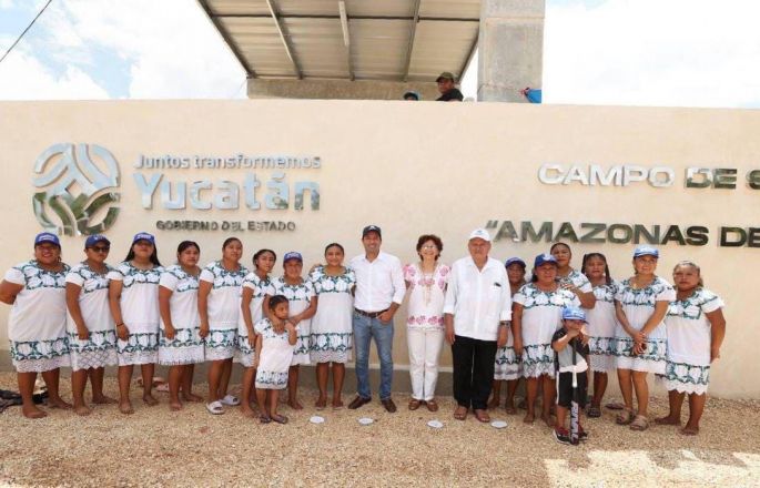  Inauguran campo de softbol Amazonas de Yaxuna