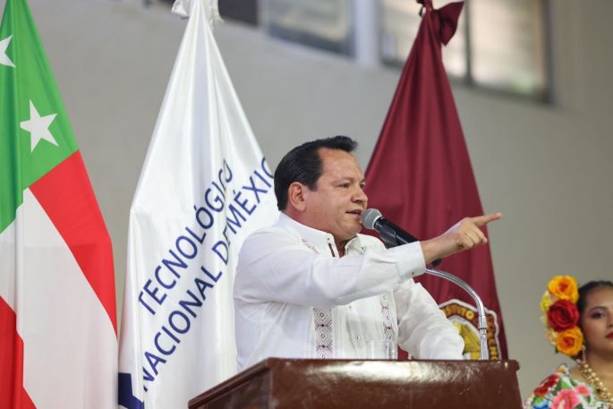 Anuncia Gobierno de Yucatán 20 mil becas a estudiantes de nivel superior
