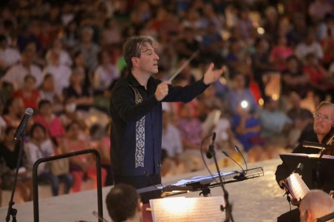 Todo un éxito el concierto de la OSY por el Renacimiento Maya 