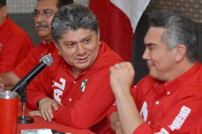 El PRI iniciará renovación a fondo en Yucatán: Gaspar Quintal 