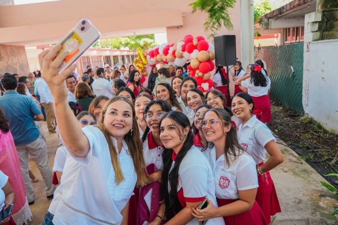  Convoca Cecilia Patrón a jóvenes para crear estrategias de innovación pública. 