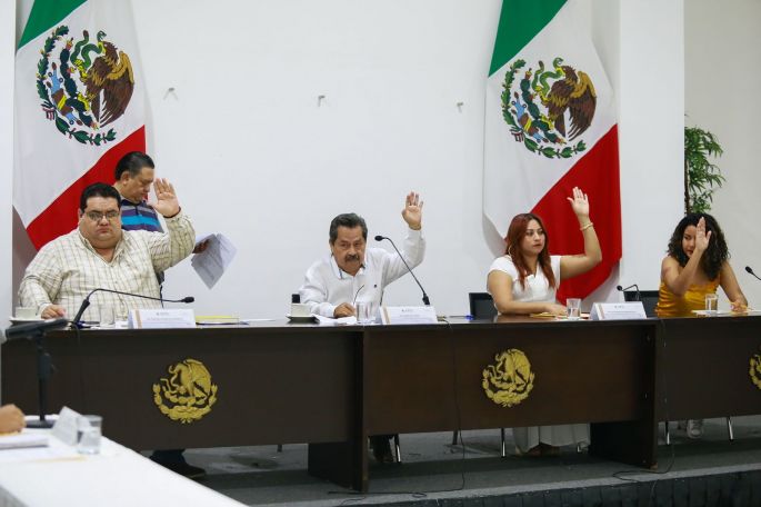 Aprueban en Comisiones las propuestas para el Reconocimiento “Diputado Profesor Pánfilo Novelo Martín” y la Medalla “Héctor Victoria Aguilar”