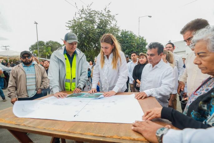 Supervisa Cecilia Patrón los trabajos de mejora en la Central de Abastos 