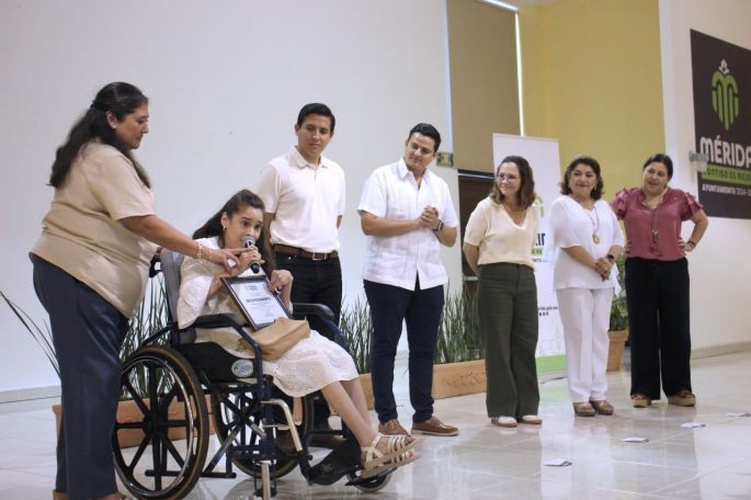 En equipo con la sociedad civil, el Ayuntamiento de Mérida promueve bienestar y justicia social para las familias meridanas.