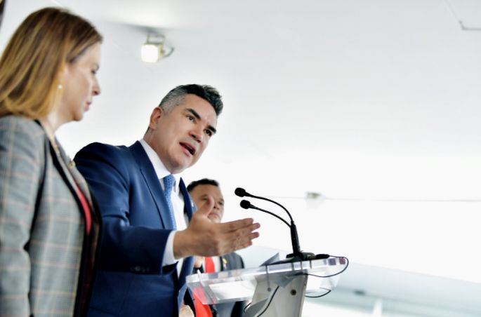 Gobierno debe aclarar señalamientos que lo vinculan con el crimen organizado: Alejandro Moreno