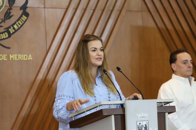 Anuncia Cecilia Patrón ferias de empleo en colonias y comisarías de Mérida. 